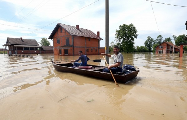 help victim in Serbia